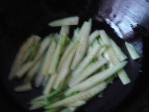 油皮可以吃瓜吗,油皮可以吃瓜吗？夏日饮食攻略揭秘