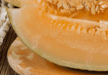 吃冰镇蜜瓜视频