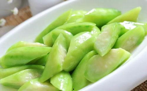 春吃笋芽 夏吃瓜意思,春笋芽，夏瓜果，品味时光流转