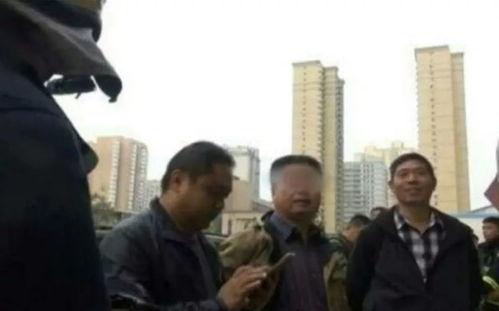 倒霉的吃瓜观众