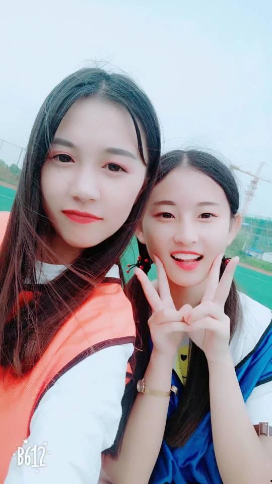 学弟学妹吃瓜小说,学弟学妹们的甜蜜秘闻  第2张